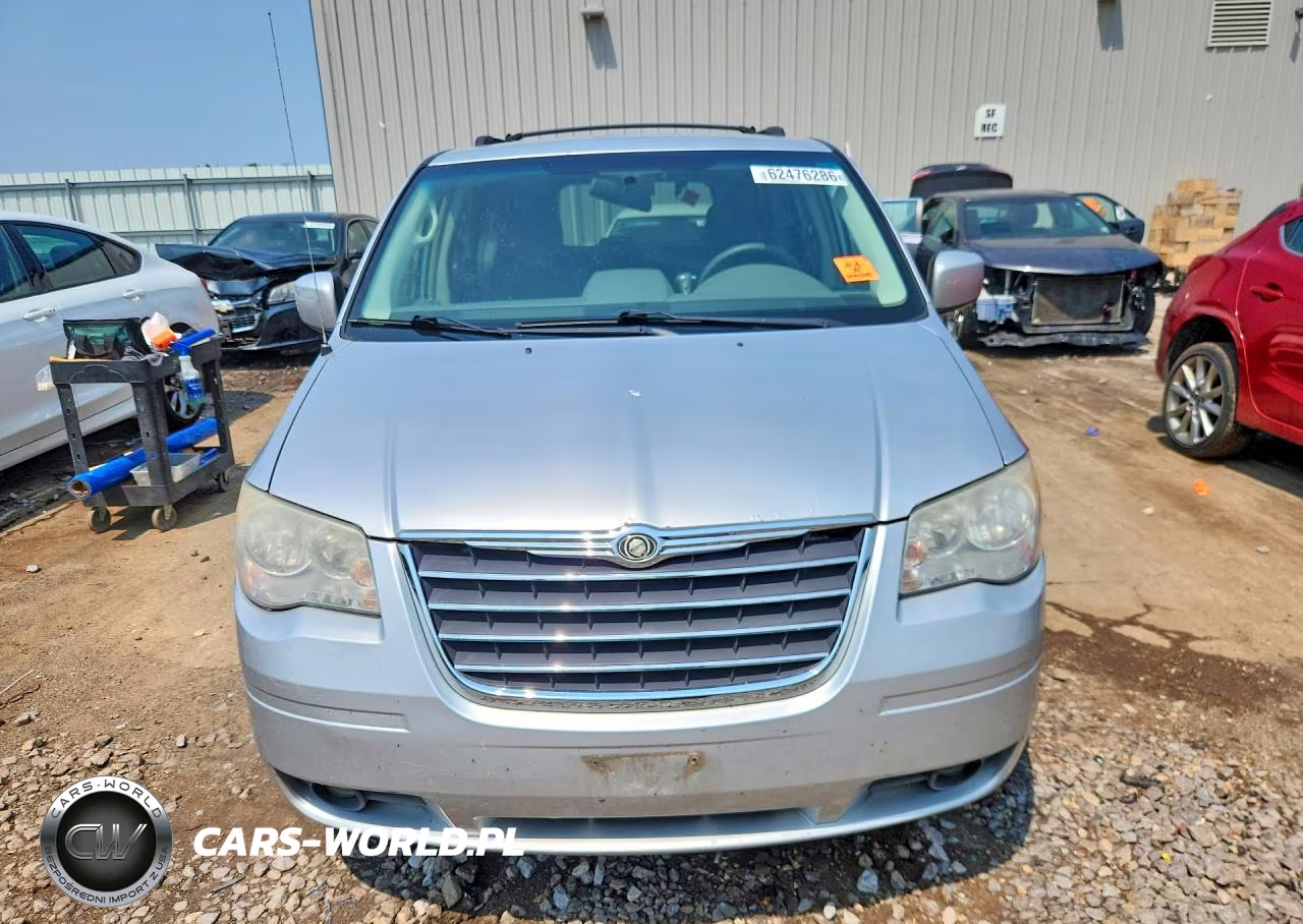 2008 Chrysler Town & Country Touring VIN:2A8HR54P58R690710 - 5