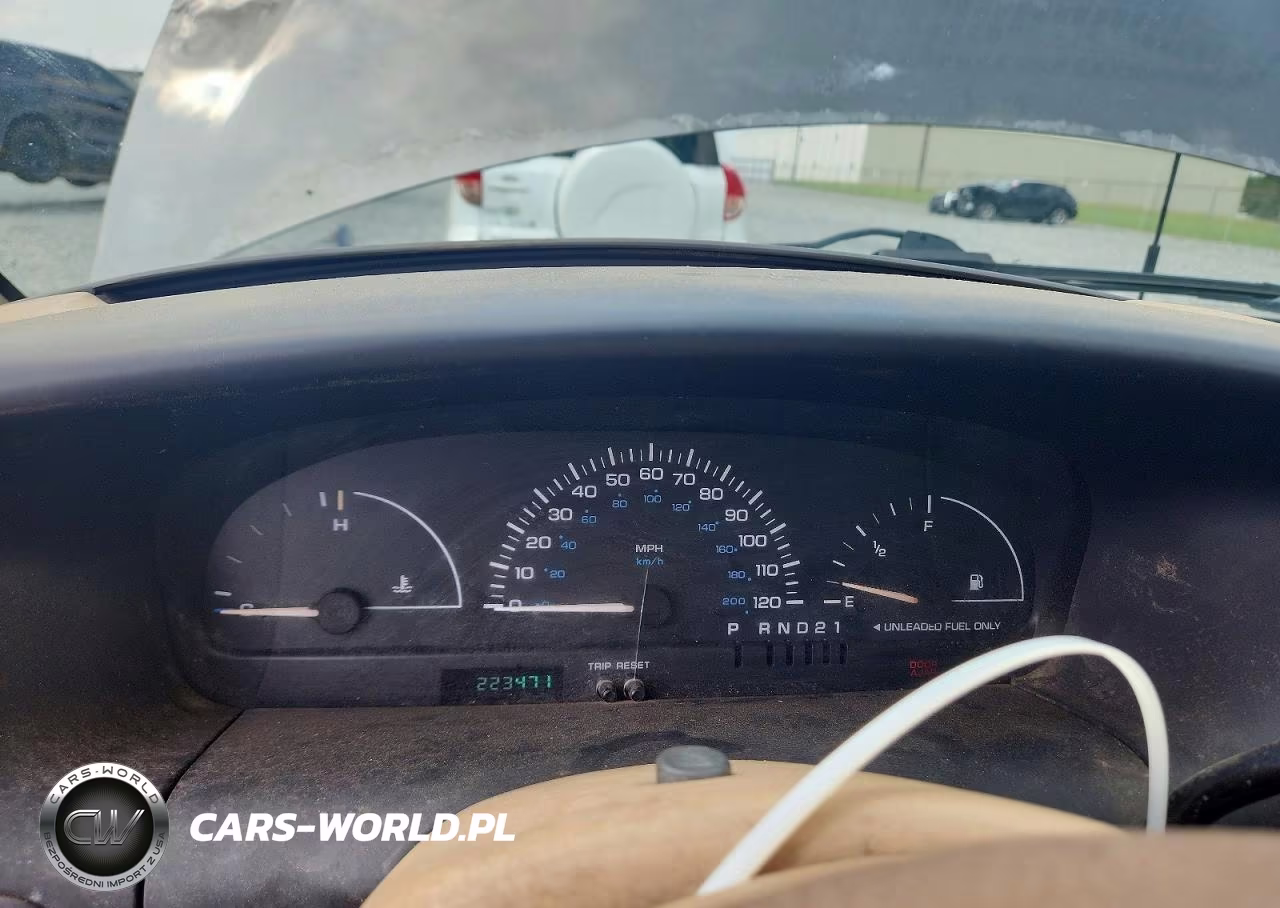 1997 Plymouth Voyager VIN:2P4FP2530VR135475 - 9