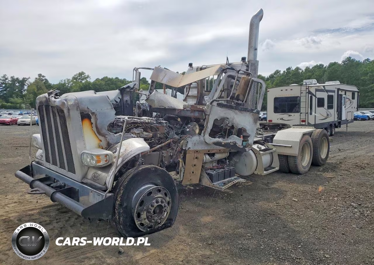2021 Peterbilt 389 Semi Truck