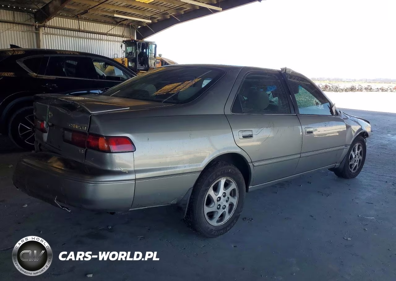 1998 Toyota Camry Le V6 VIN:JT2BF22K3W0089095 - 3