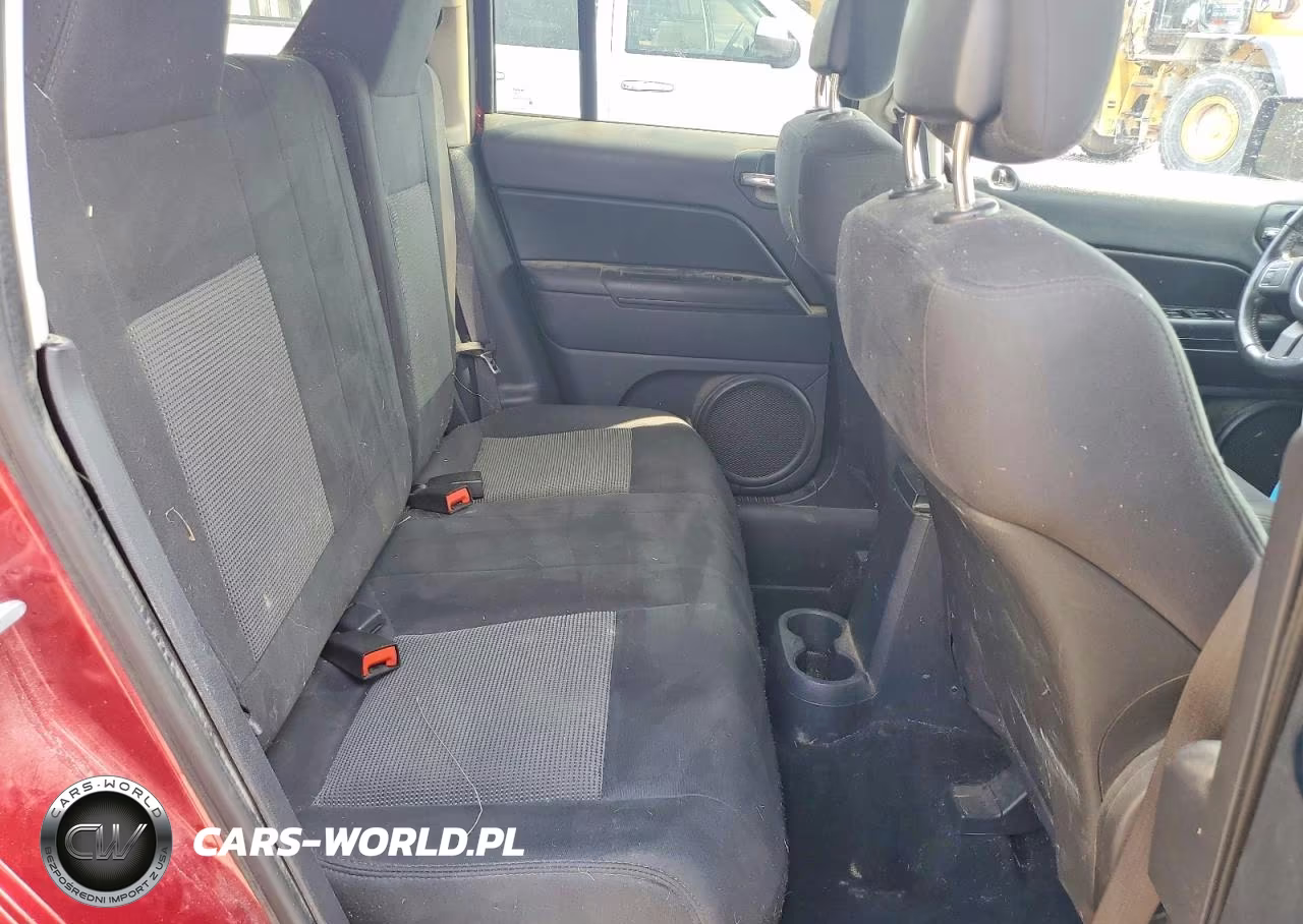 2012 Jeep Patriot Latitude VIN:1C4NJRFB6CD563017 - 11