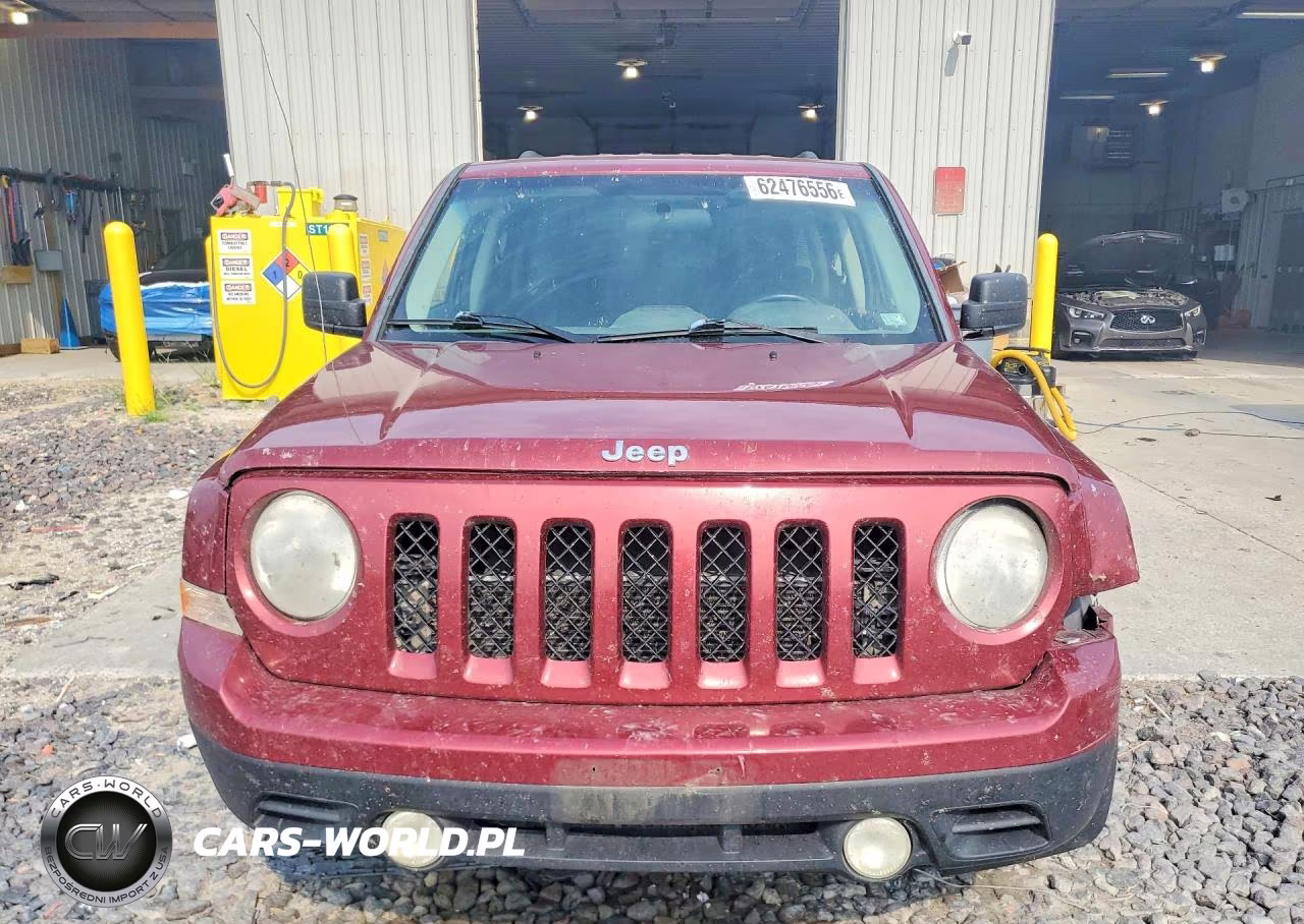 2012 Jeep Patriot Latitude VIN:1C4NJRFB6CD563017 - 5