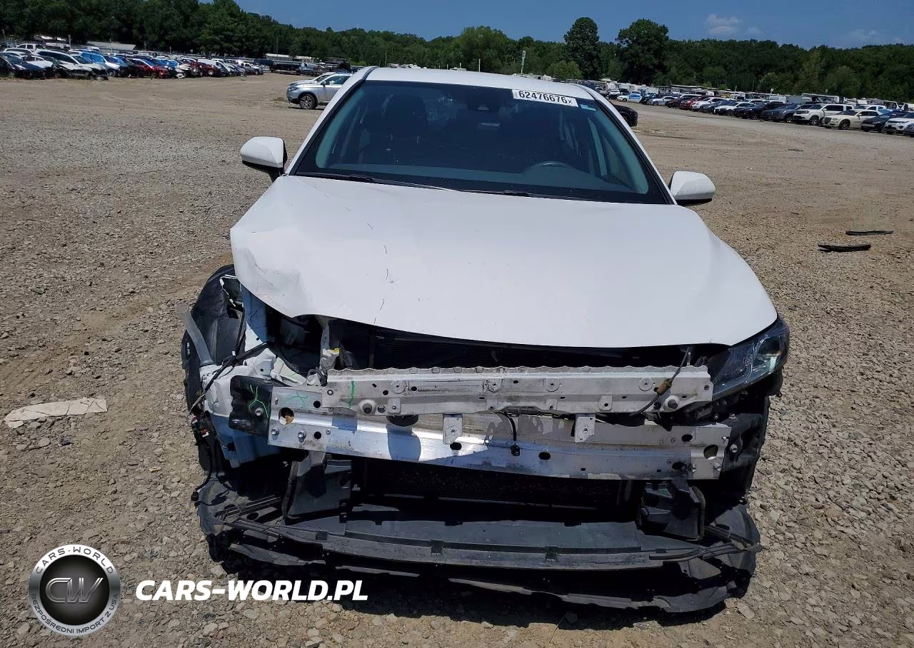 2020 Toyota Camry Le VIN:4T1C11AK5LU982780 - 5