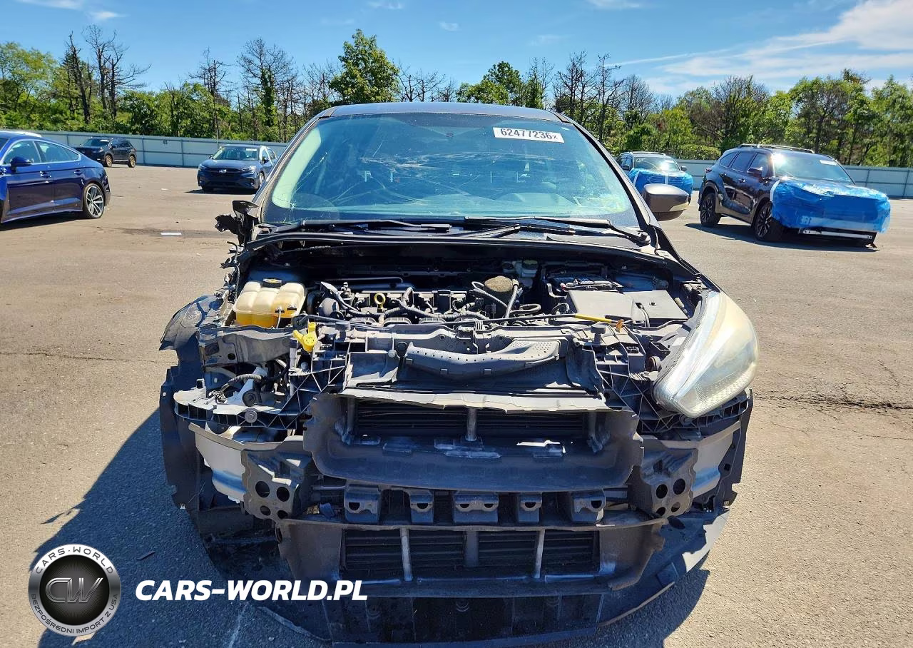 2015 Ford Focus Se VIN:1FADP3K21FL251927 - 5