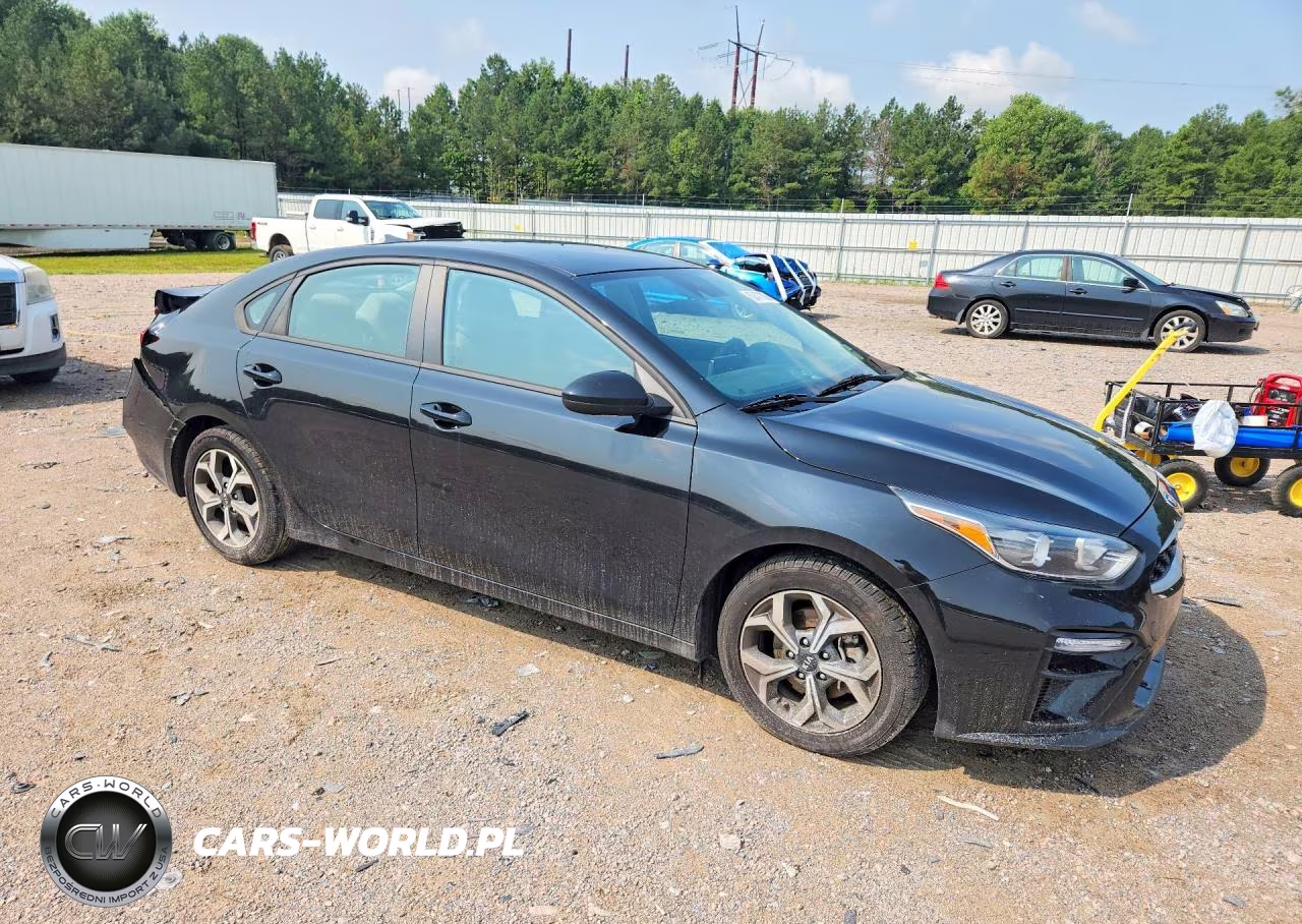 2021 Kia Forte Lxs VIN:3KPF24AD5ME377224 - 4