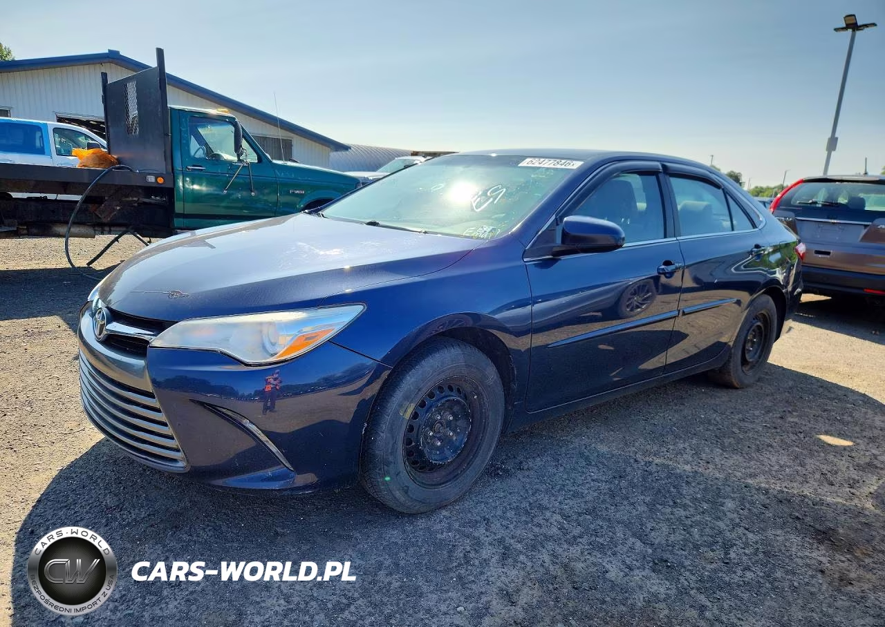 2017 Toyota Camry Le – zdjęcie 1 z 12