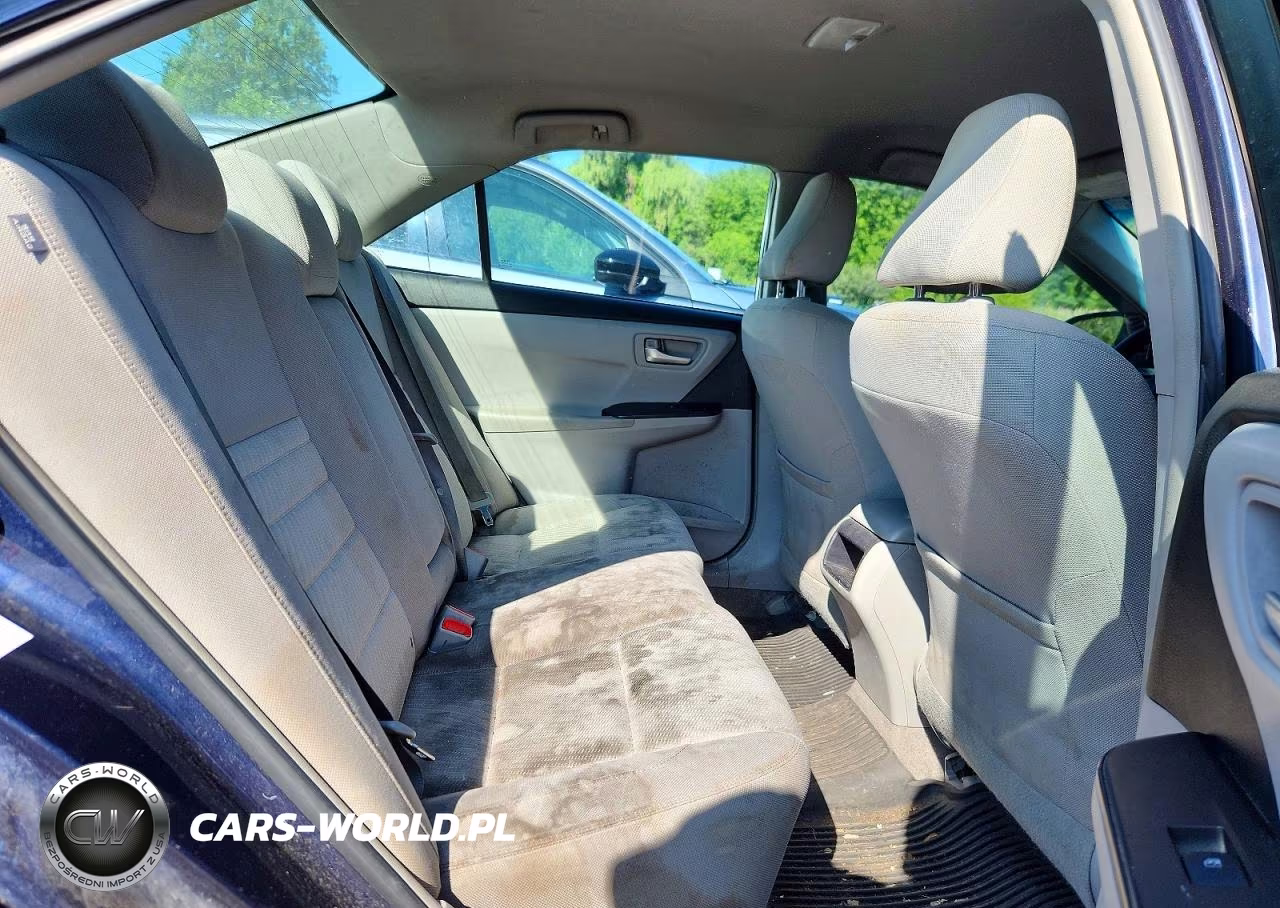 2017 Toyota Camry Le VIN:4T1BF1FK5HU814375 - 10