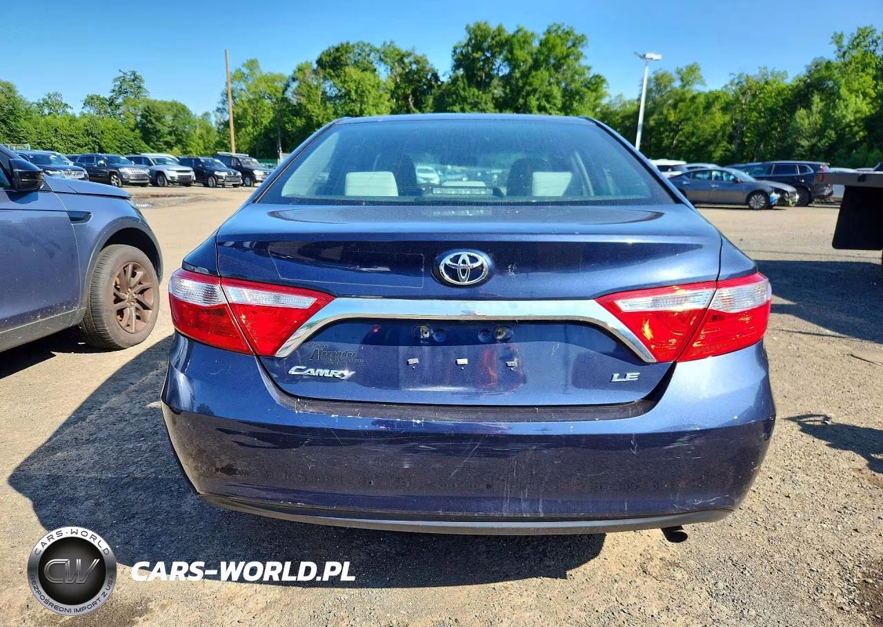 2017 Toyota Camry Le VIN:4T1BF1FK5HU814375 - 6