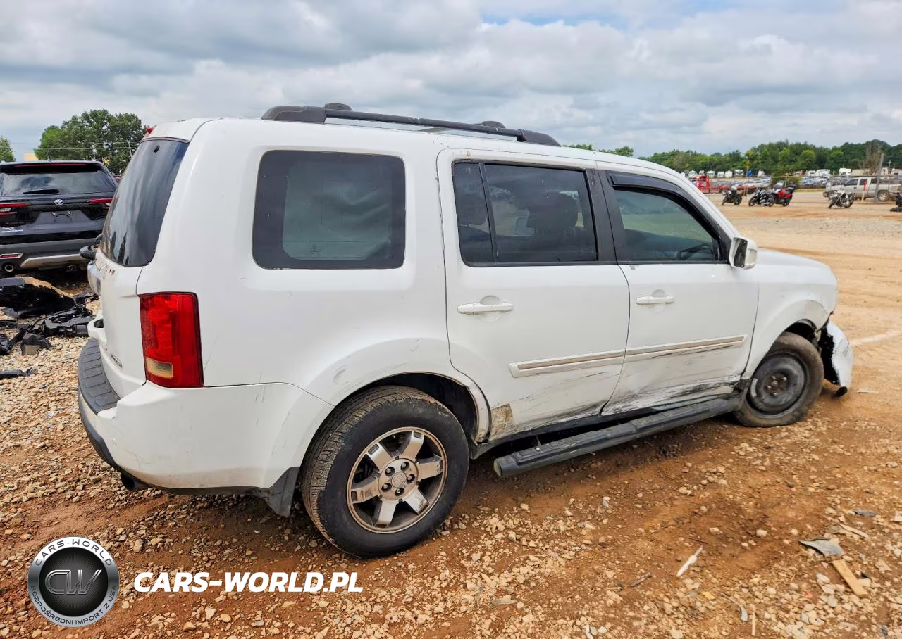 HONDA PILOT VIN:5FNYF3H93AB001295 - 3