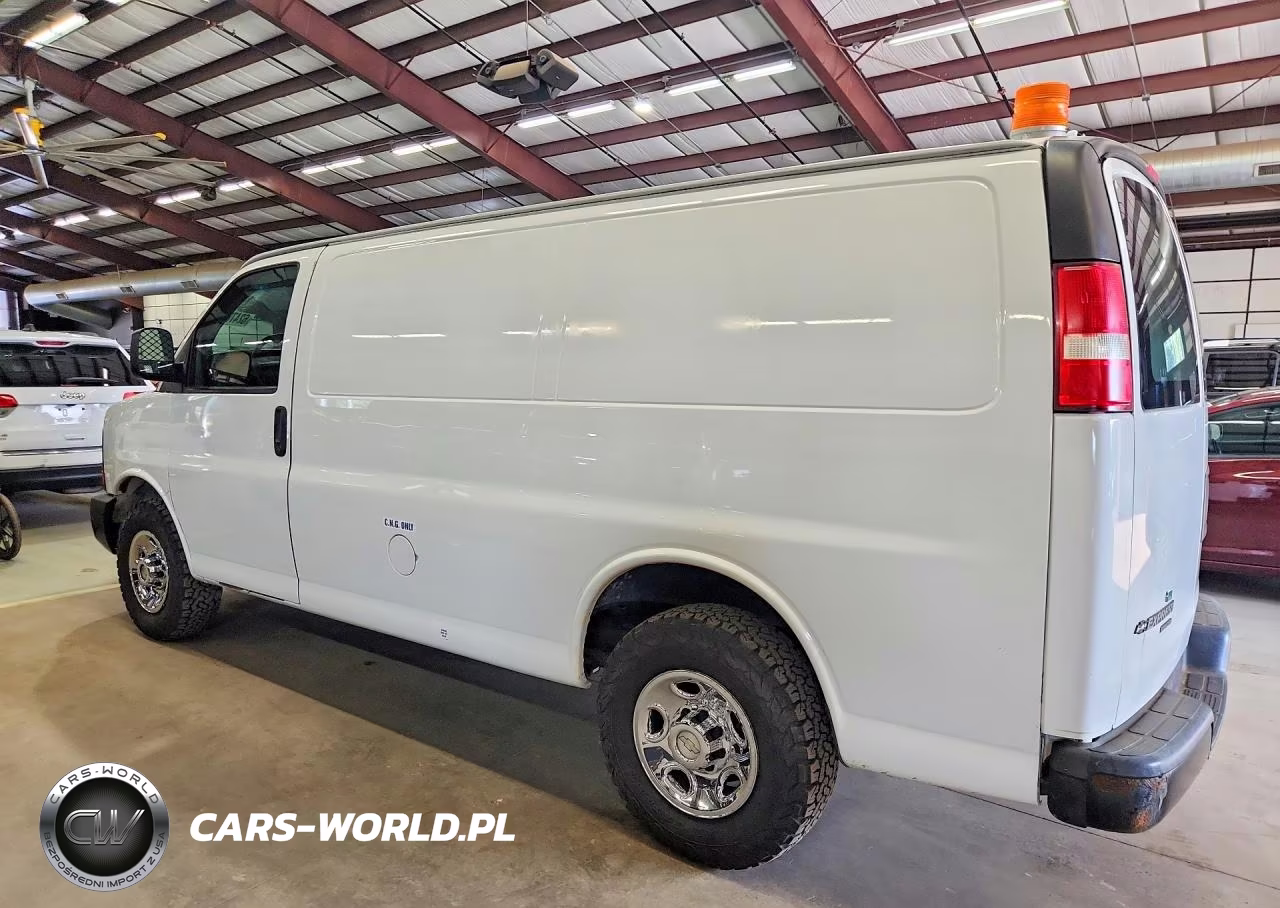2015 Chevrolet Express G2500 VIN:1GCWGFCB0F1260519 - 2