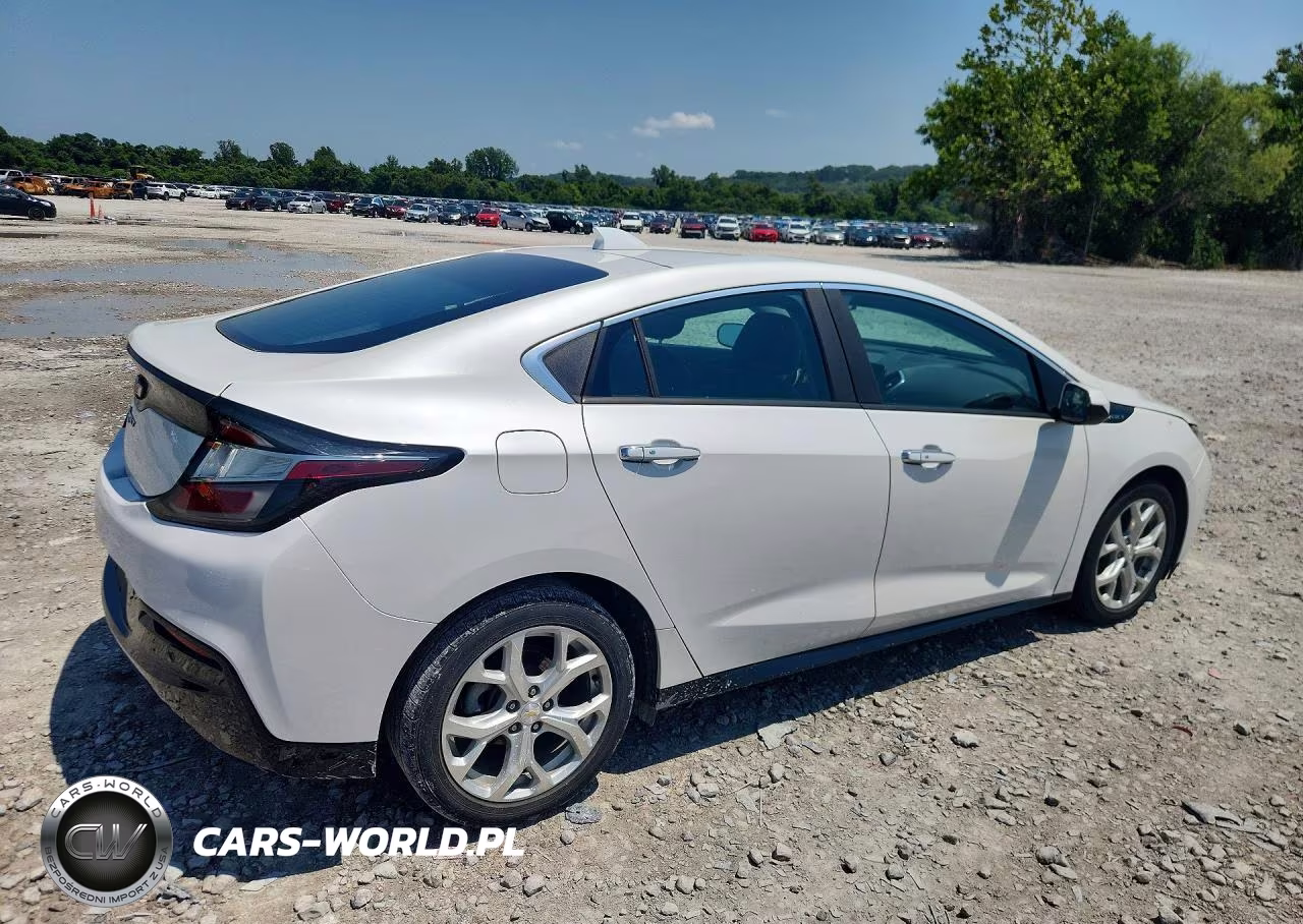 2017 Chevrolet Volt Premier VIN:1G1RD6S50HU215902 - 3