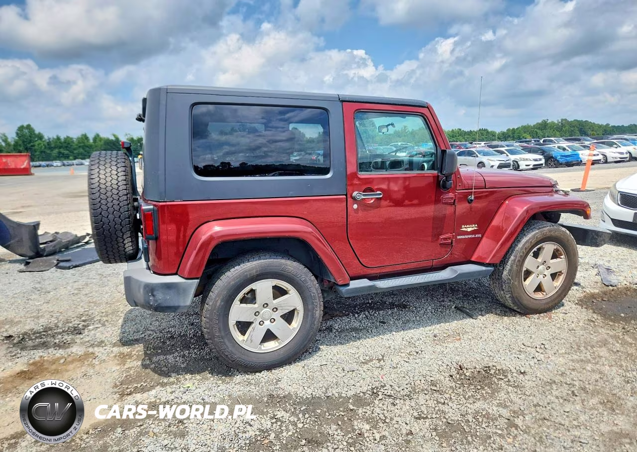 2010 Jeep Wrangler Sahara VIN:1J4AA5D17AL181528 - 3