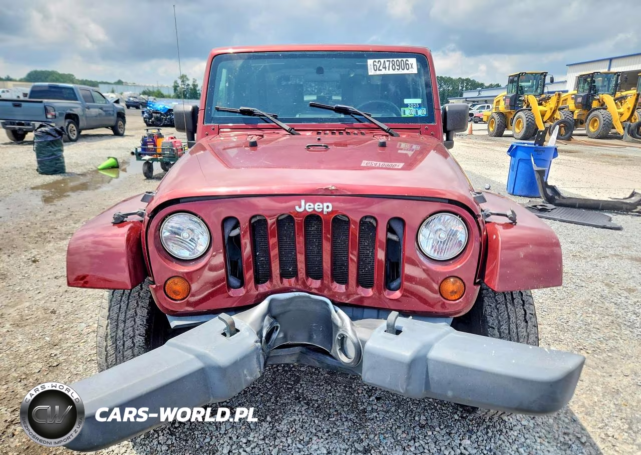 2010 Jeep Wrangler Sahara VIN:1J4AA5D17AL181528 - 5