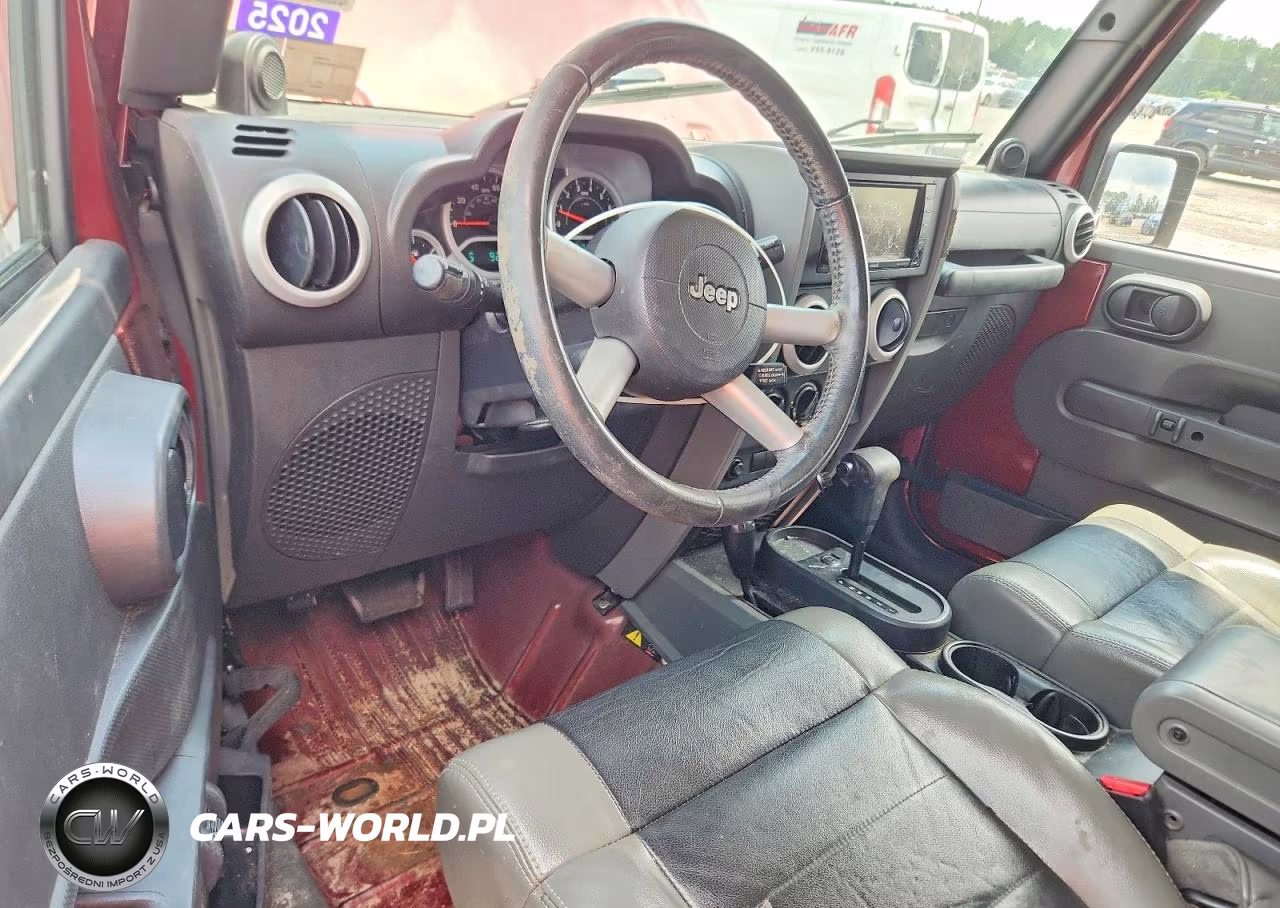 2010 Jeep Wrangler Sahara VIN:1J4AA5D17AL181528 - 8
