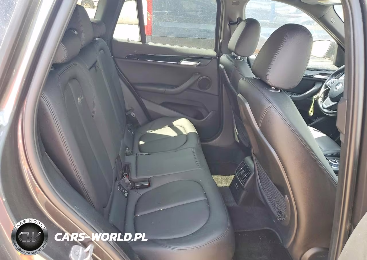 2021 BMW X1 xDrive28I VIN:WBXJG9C09M3M76514 - 10