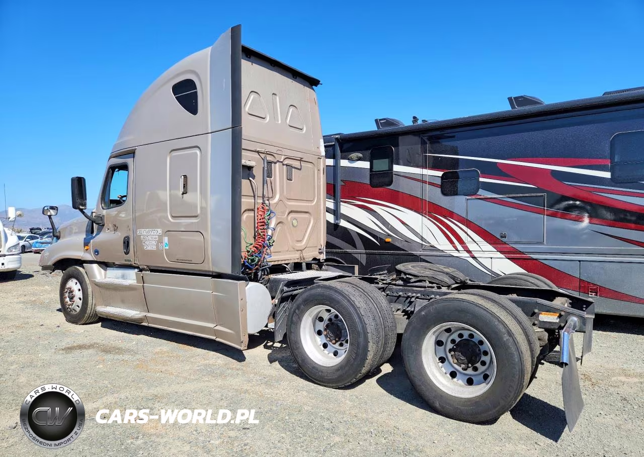 2015 Freightliner Cascadia Semi Truck VIN:3AKJGLD53FSBT5505 - 2