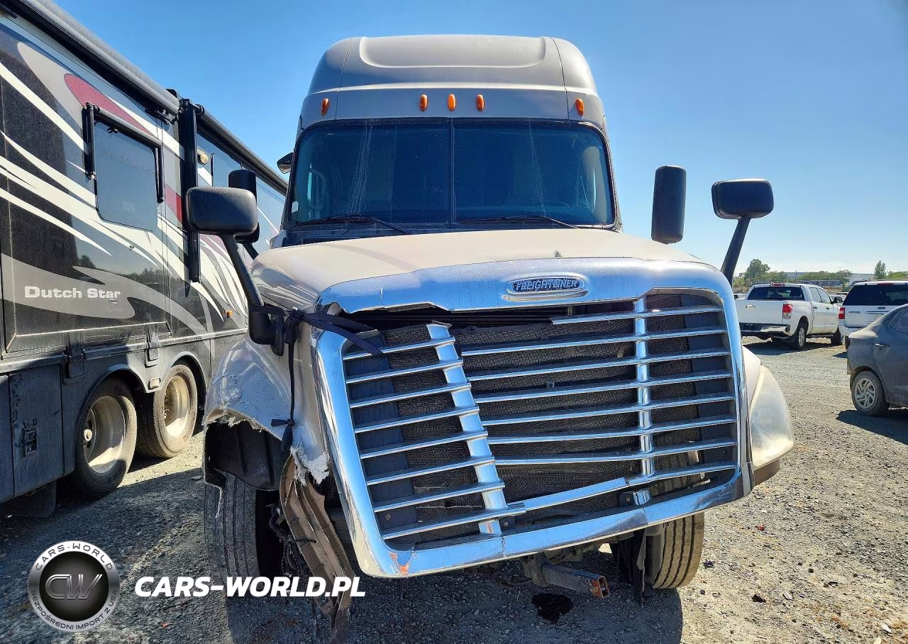 2015 Freightliner Cascadia Semi Truck VIN:3AKJGLD53FSBT5505 - 5