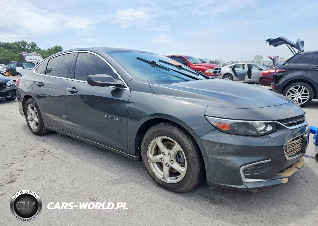 2017 Chevrolet Malibu VIN:1G1ZC5ST8HF128815 - 4
