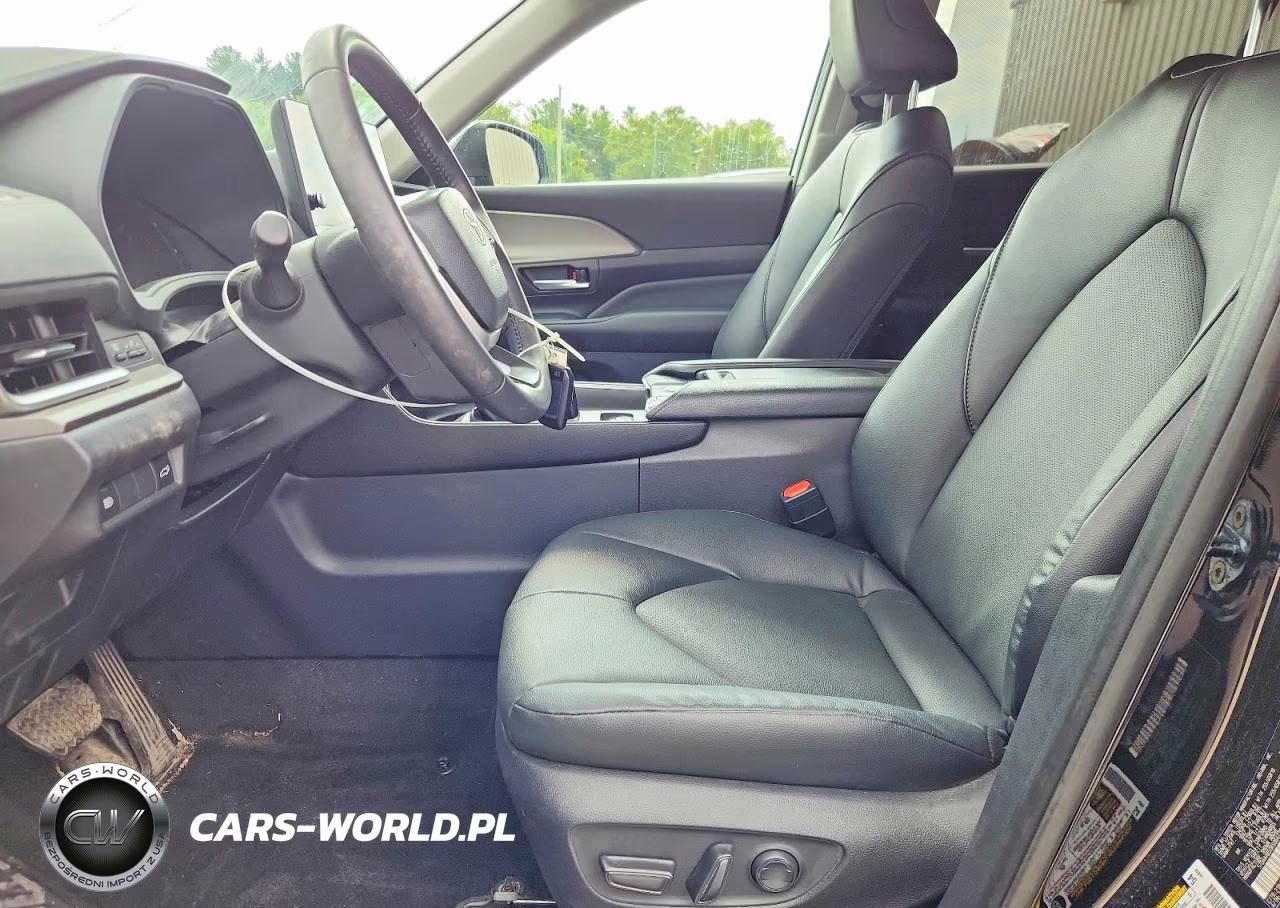 2024 Toyota Grand Highlander Xle VIN:5TDAAAB50RS064775 - 7