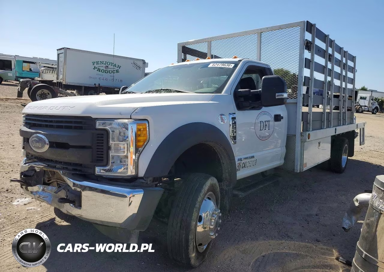 2017 Ford F-550 – zdjęcie 1 z 12