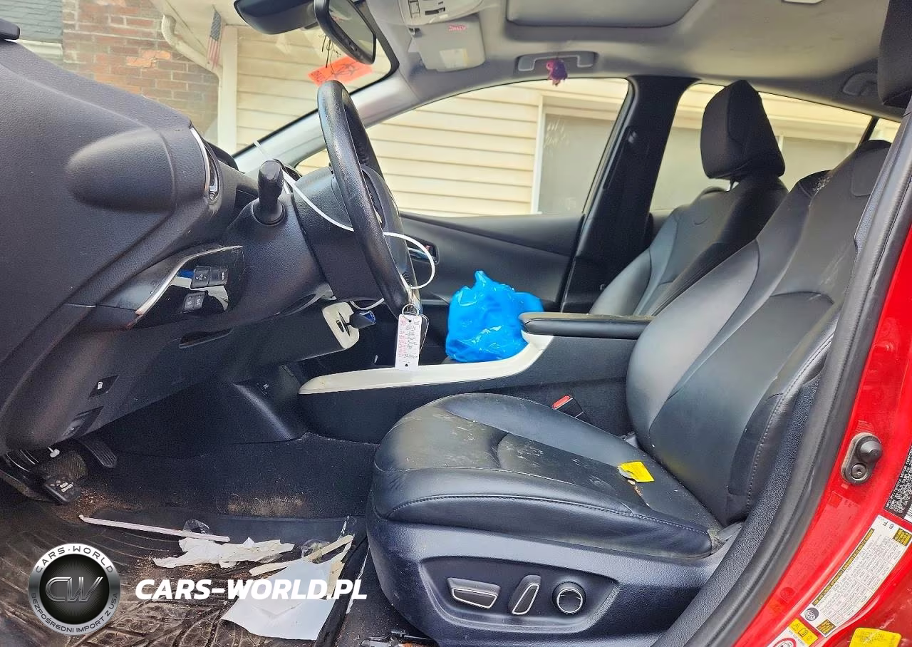 2016 Toyota Prius Four VIN:JTDKARFUXG3505041 - 7