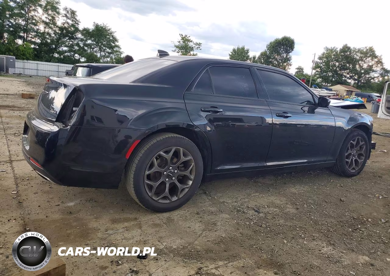 2021 Chrysler 300 Touring VIN:2C3CCARG5MH524227 - 3