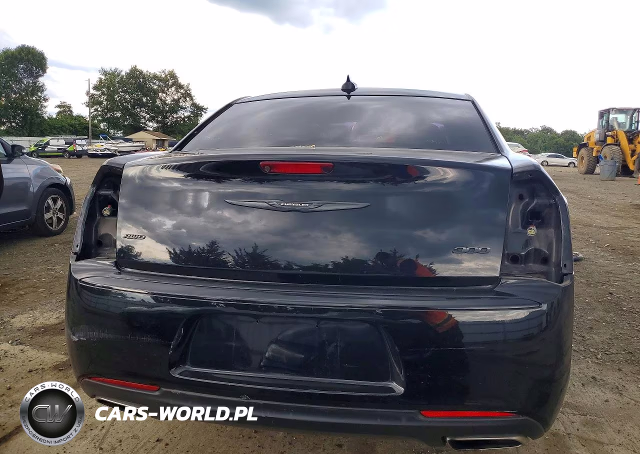 2021 Chrysler 300 Touring VIN:2C3CCARG5MH524227 - 6