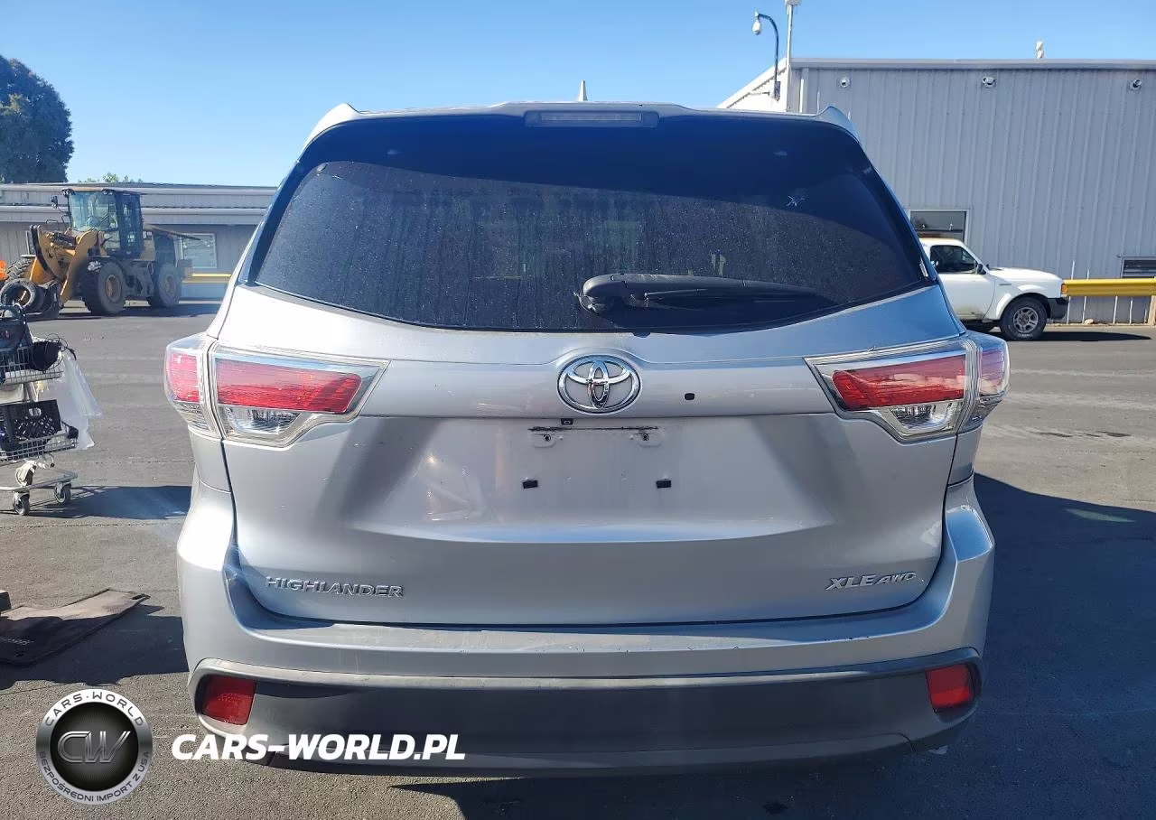 2015 Toyota Highlander Xle VIN:5TDJKRFH7FS113417 - 6