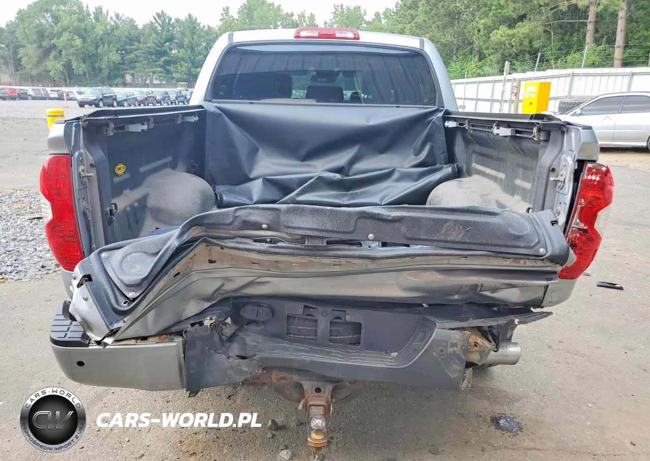 2018 Toyota Tundra Platinum VIN:5TFAW5F15JX747635 - 6