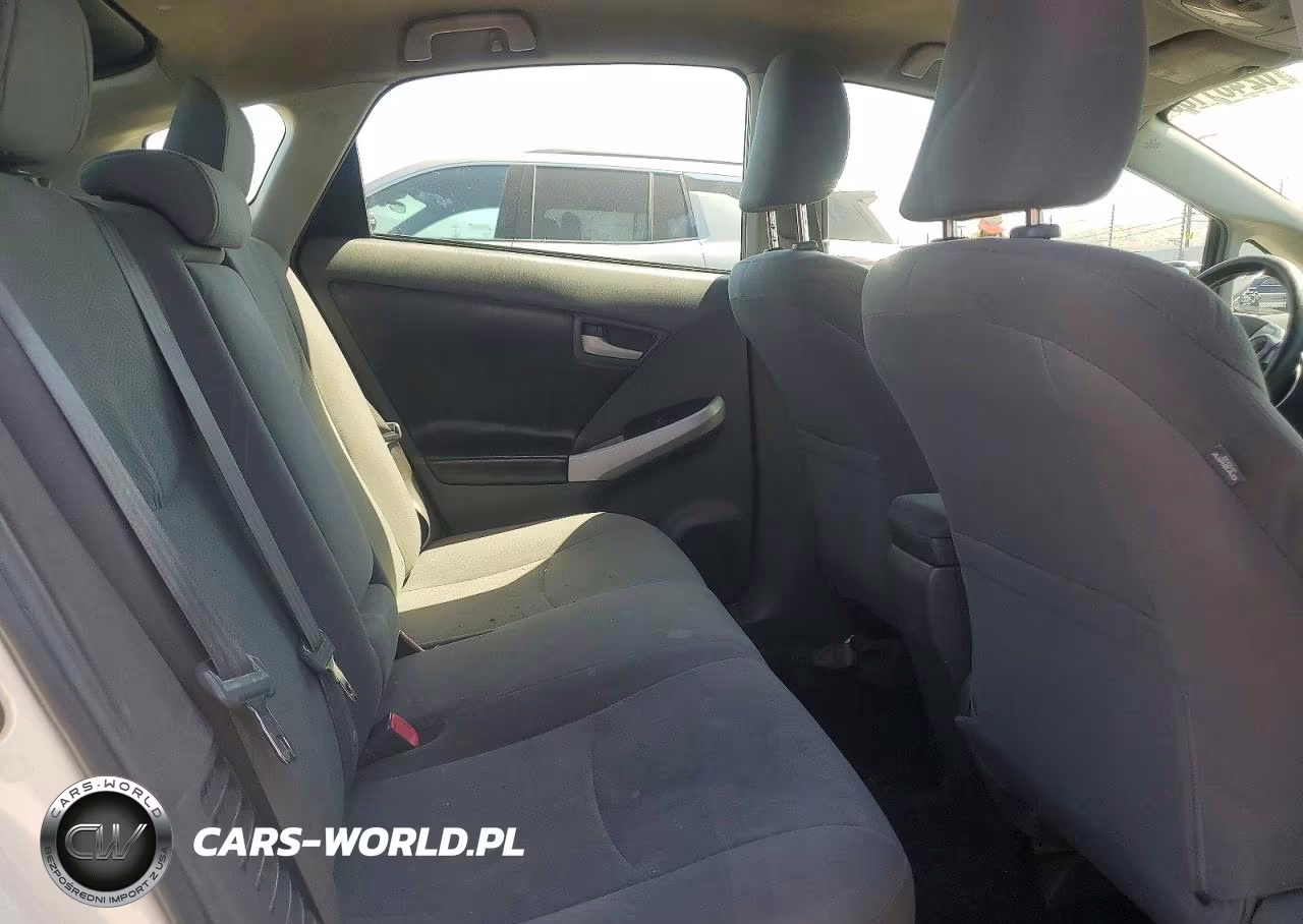 2011 Toyota Prius Two VIN:JTDKN3DU4B1473079 - 10