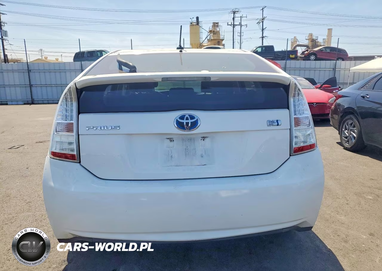 2011 Toyota Prius Two VIN:JTDKN3DU4B1473079 - 6