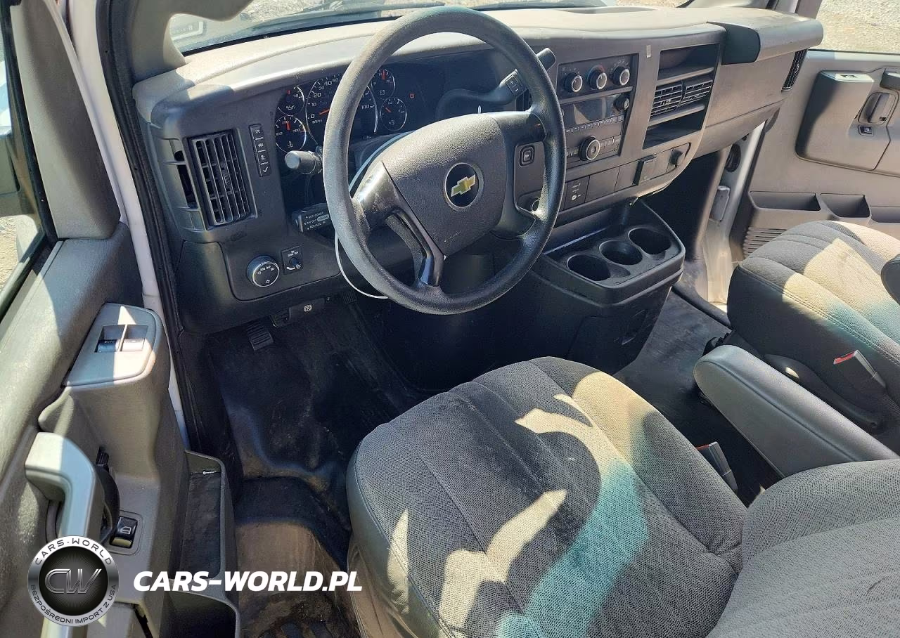 2016 Chevrolet Express G2500 VIN:1GCWGAFF3G1157145 - 9