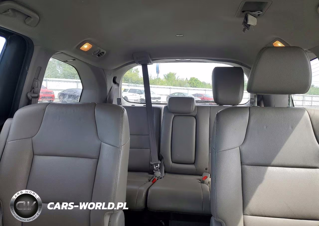 2014 Honda Odyssey Touring VIN:5FNRL5H96EB088740 - 10