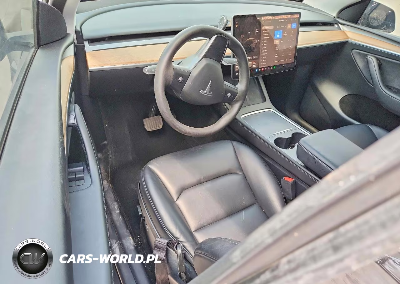 2023 Tesla Model Y VIN:7SAYGAEE8PF832113 - 8