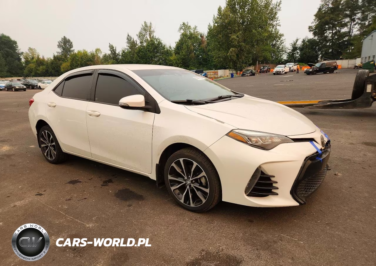 2017 Toyota Corolla Se VIN:5YFBURHE3HP613359 - 4