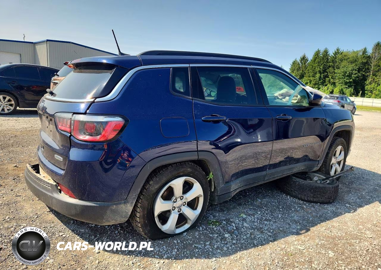2019 Jeep Compass Latitude VIN:3C4NJDBB5KT628943 - 3