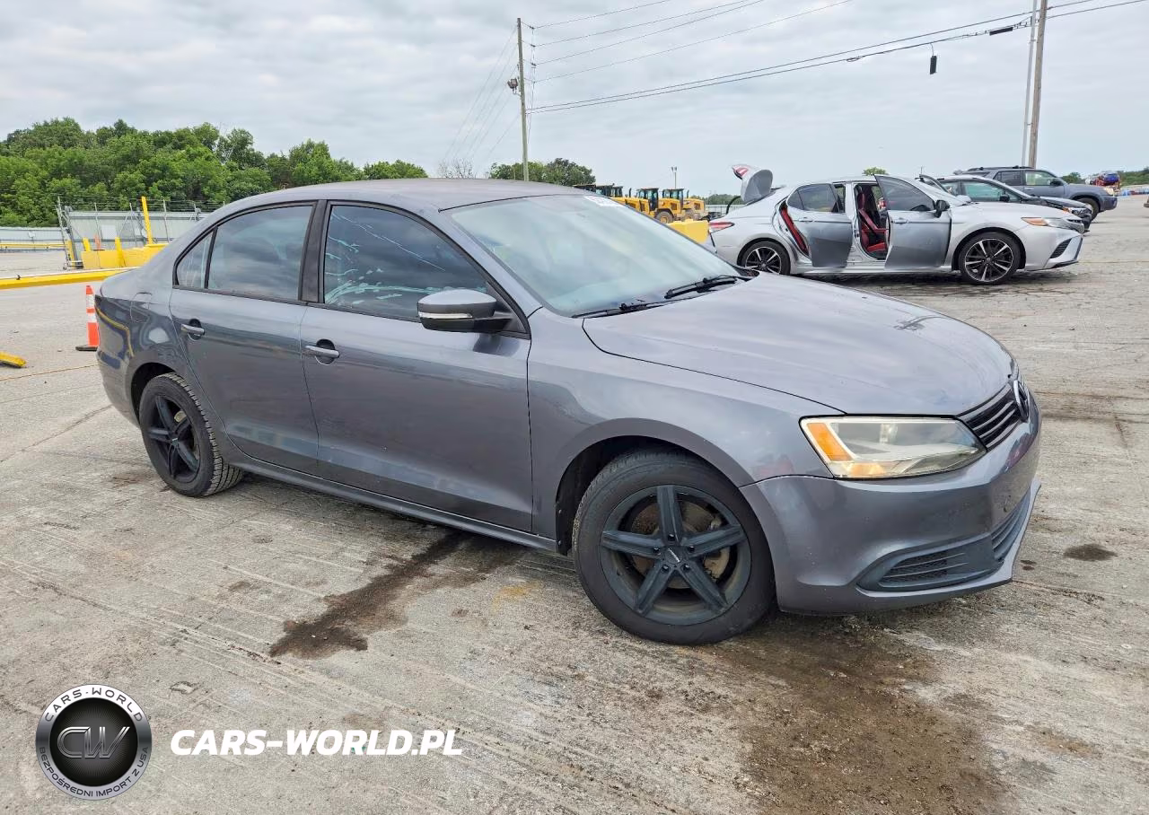2011 Volkswagen Jetta Se VIN:3VWDX7AJ3BM346862 - 4