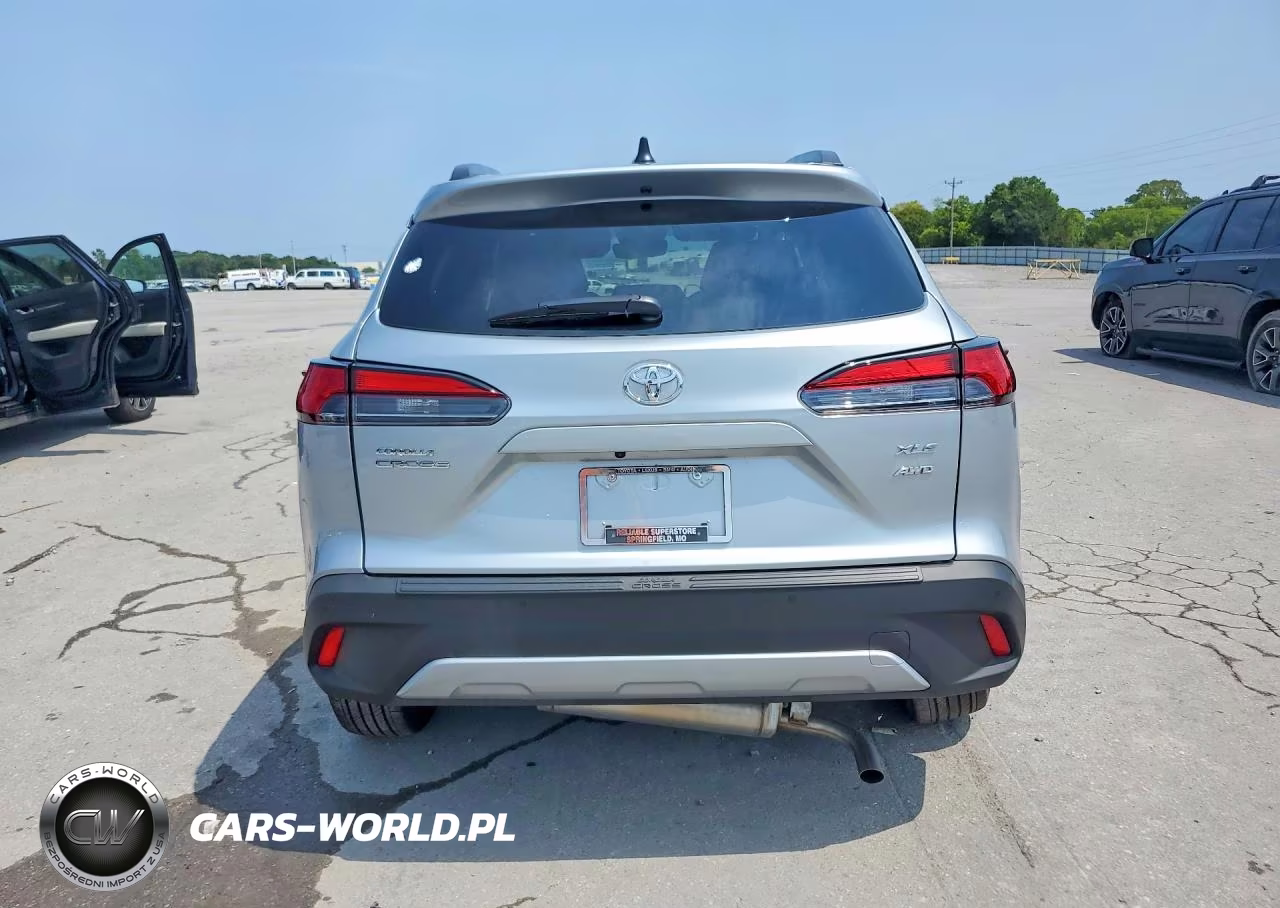 2026 Toyota Corolla Cross Xle VIN:7MUEAABG7TV193502 - 6