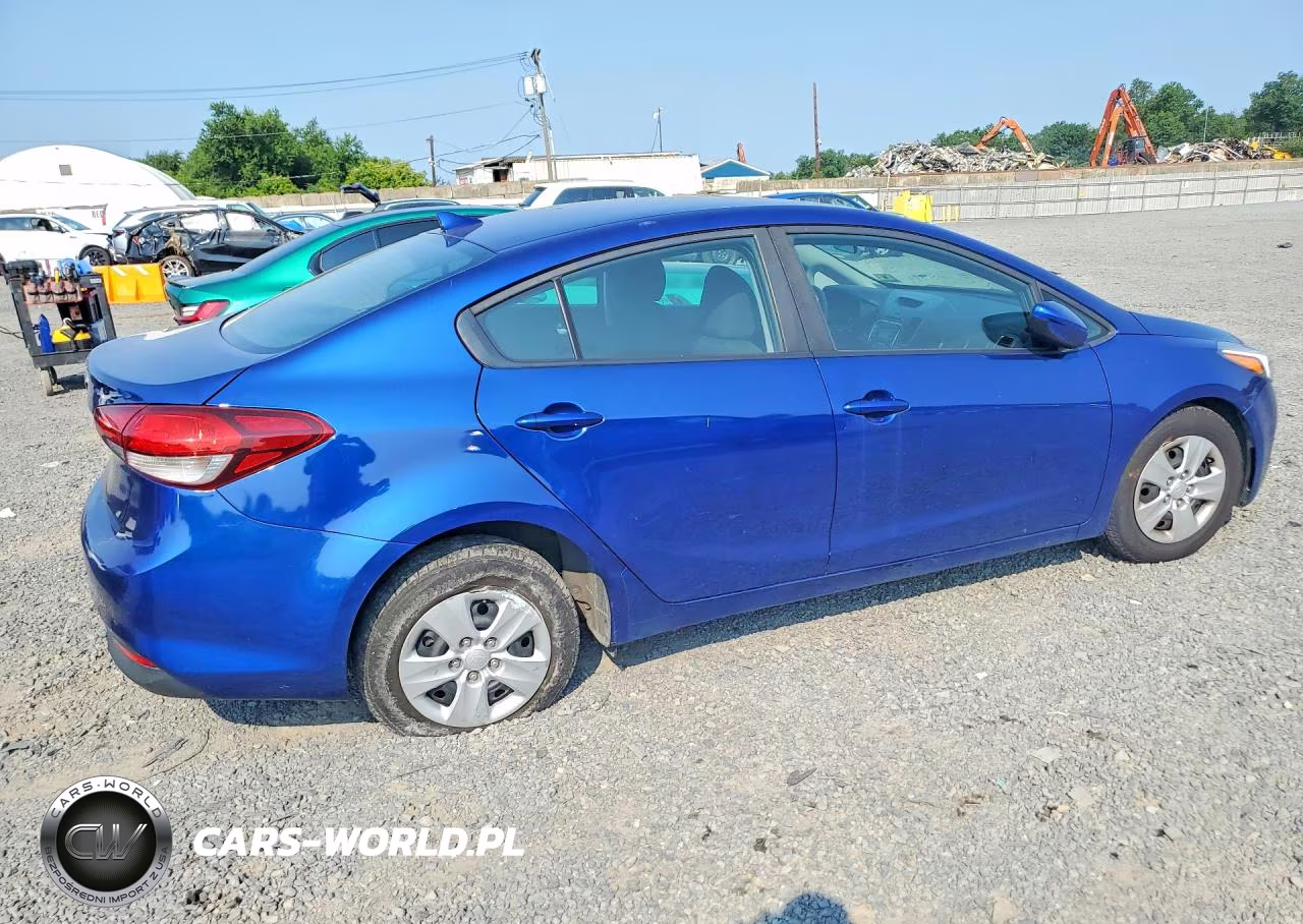 2017 Kia Forte Lx VIN:3KPFK4A79HE139117 - 3