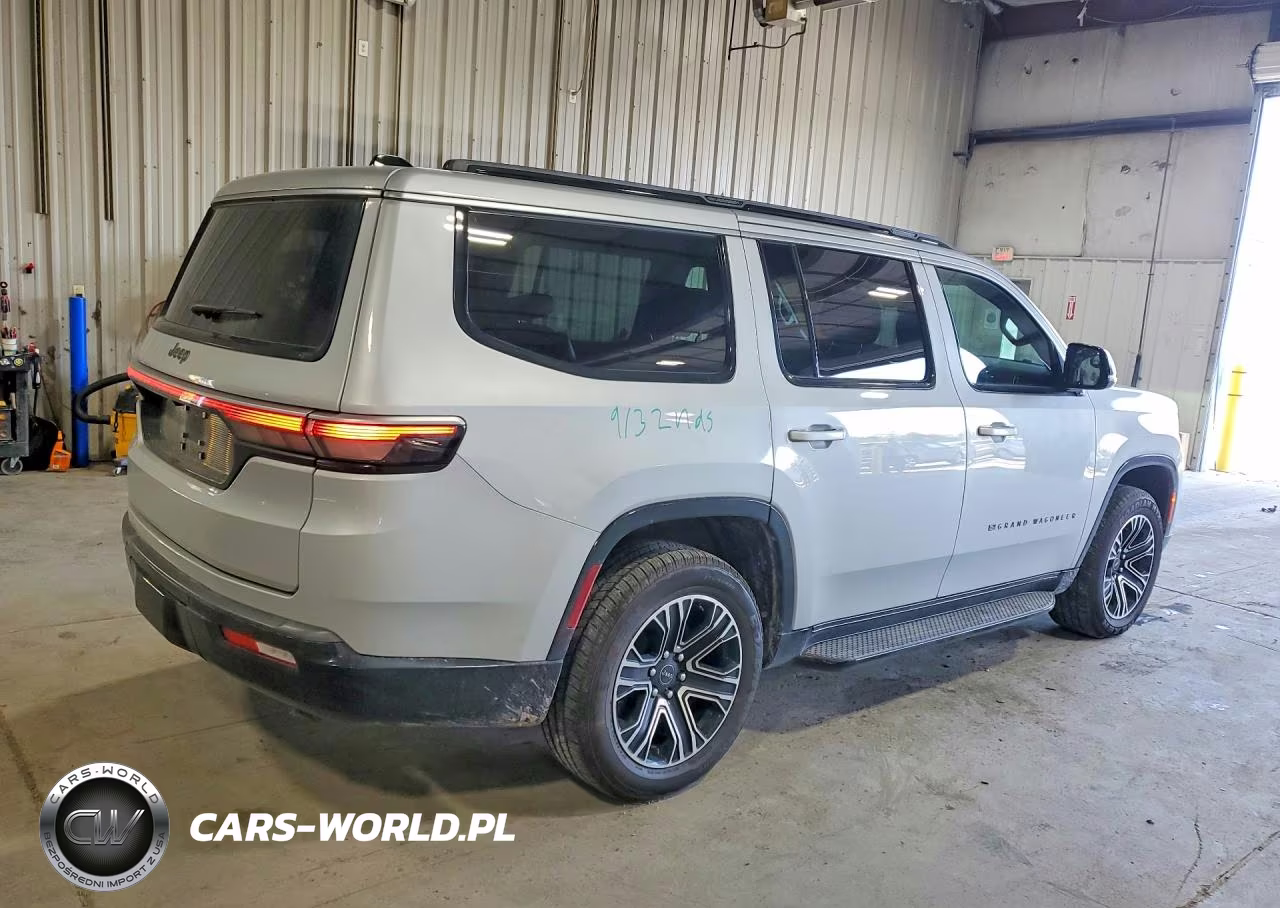 2026 Jeep Grand Wagoneer VIN:1C4SJVAP0TS176196 - 3