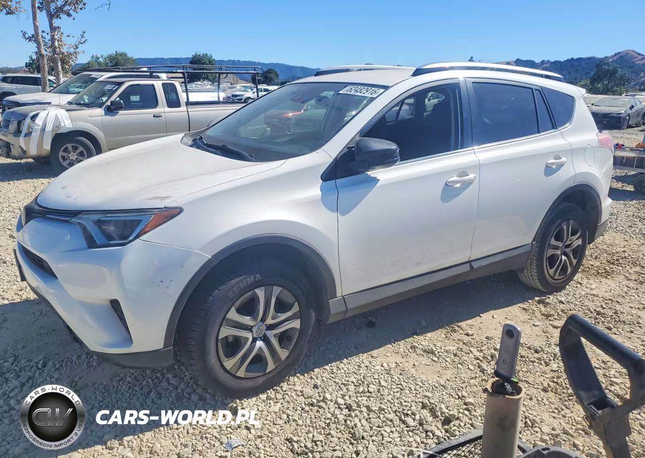 2018 Toyota Rav4 Le – zdjęcie 1 z 13