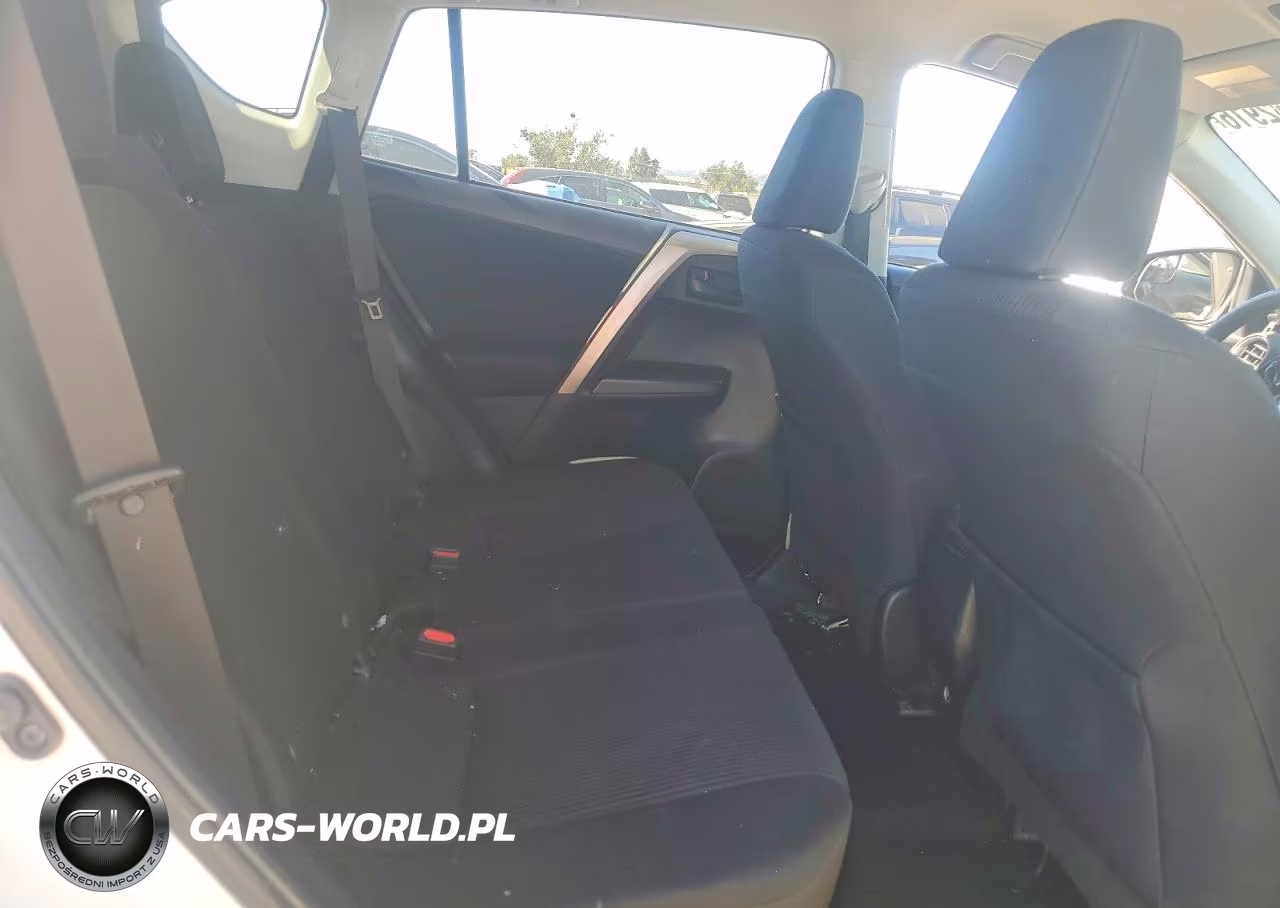 2018 Toyota Rav4 Le VIN:JTMZFREVXJJ167881 - 11