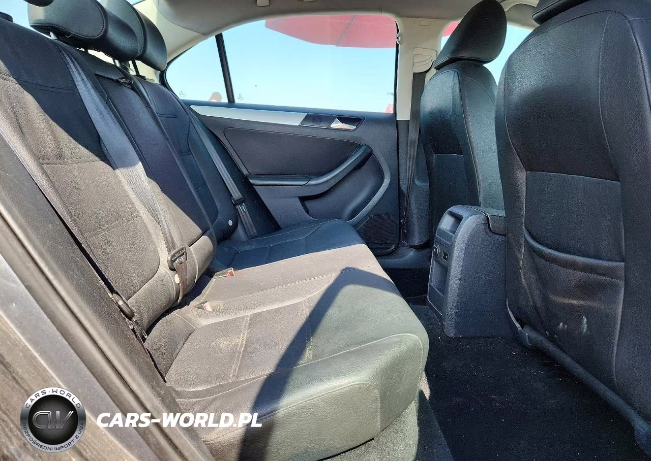 2012 Volkswagen Jetta Tdi VIN:3VWLL7AJ6CM017582 - 10