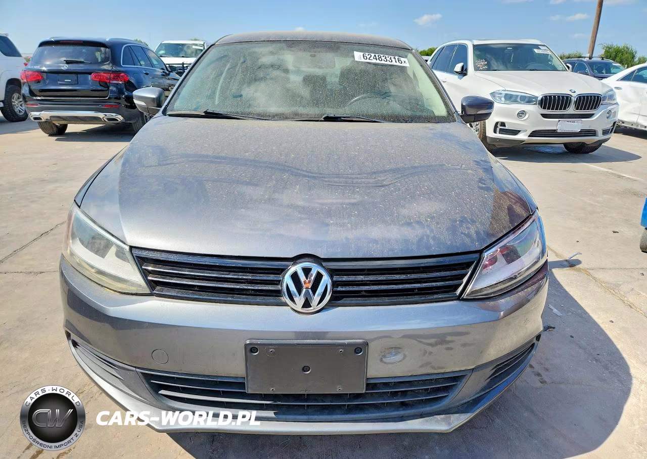 2012 Volkswagen Jetta Tdi VIN:3VWLL7AJ6CM017582 - 5