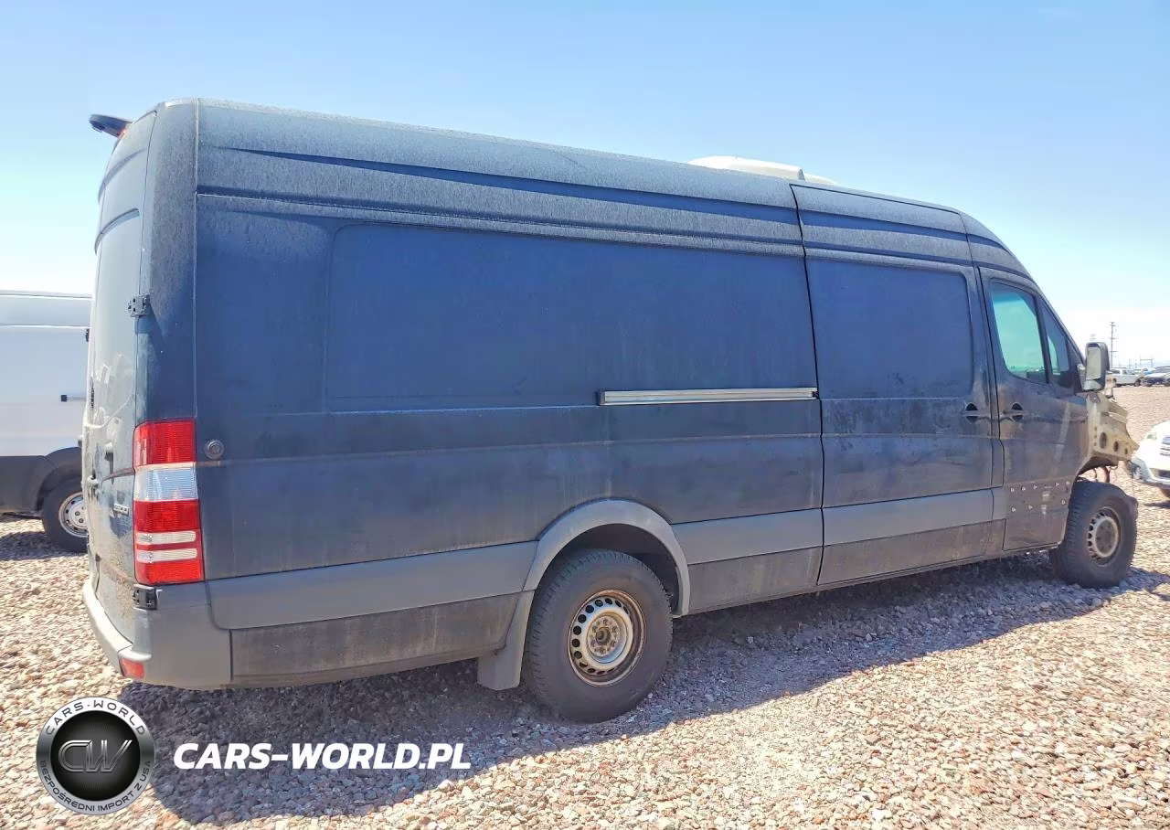 2017 Mercedes-Benz Sprinter 2500 Delivery Van VIN:WD3PE8CD6HP525381 - 3