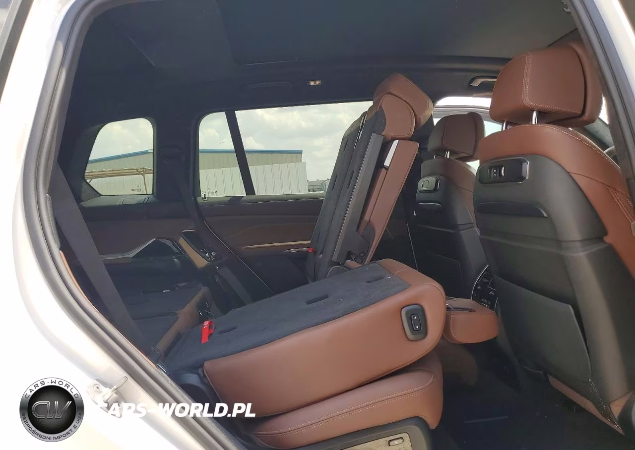 2024 BMW X7 xDrive40I VIN:5UX23EM04R9S07506 - 11