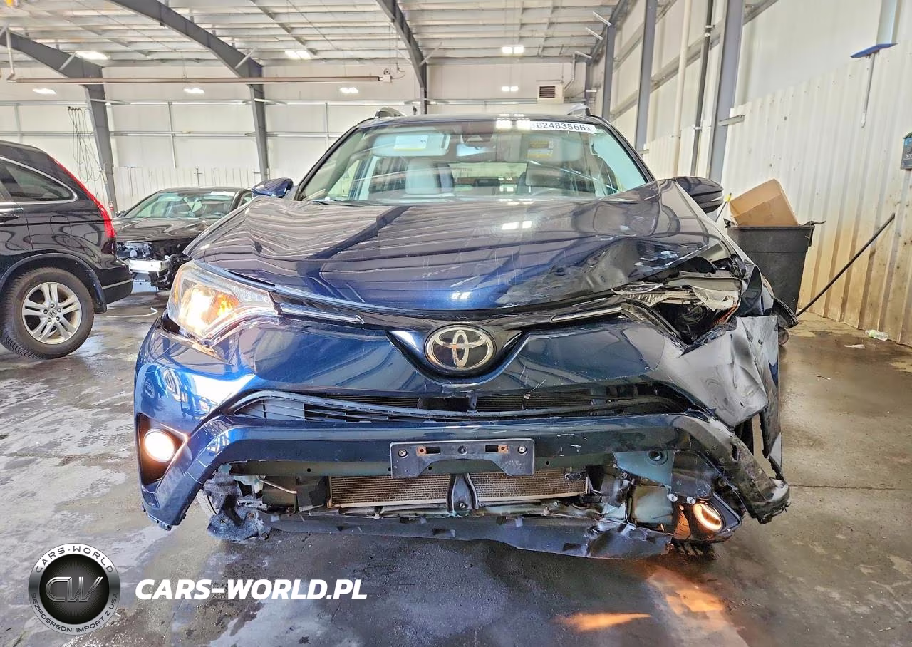 2018 Toyota Rav4 Xle VIN:JTMRFREV6JJ245556 - 5