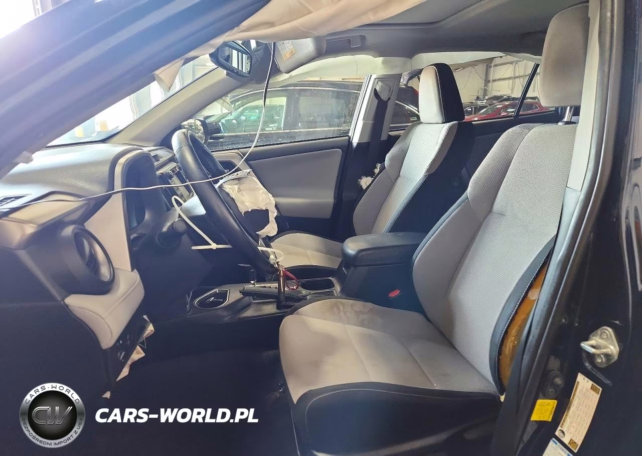 2018 Toyota Rav4 Xle VIN:JTMRFREV6JJ245556 - 7