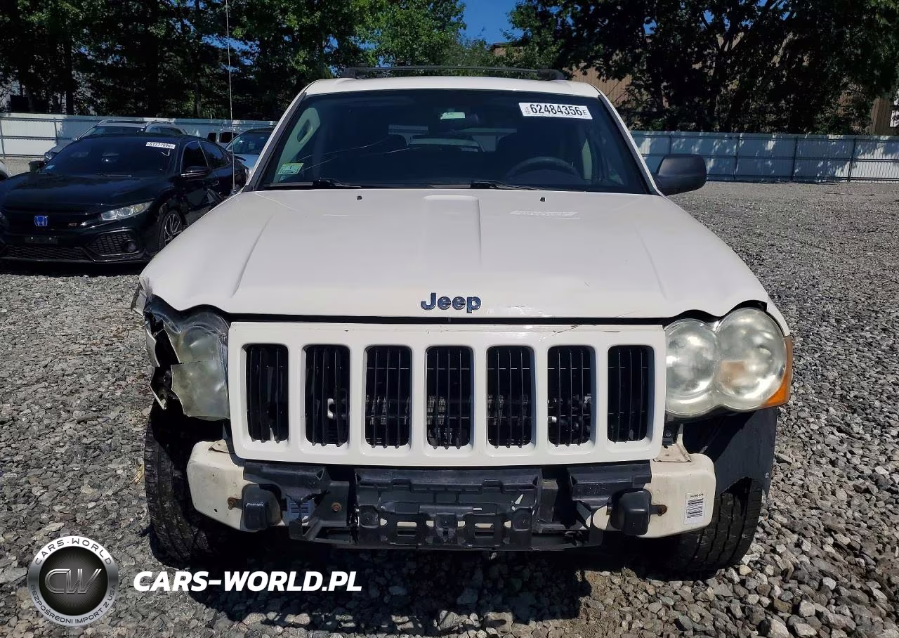 2009 Jeep Grand Cherokee Laredo VIN:1J8GR48K19C526708 - 5
