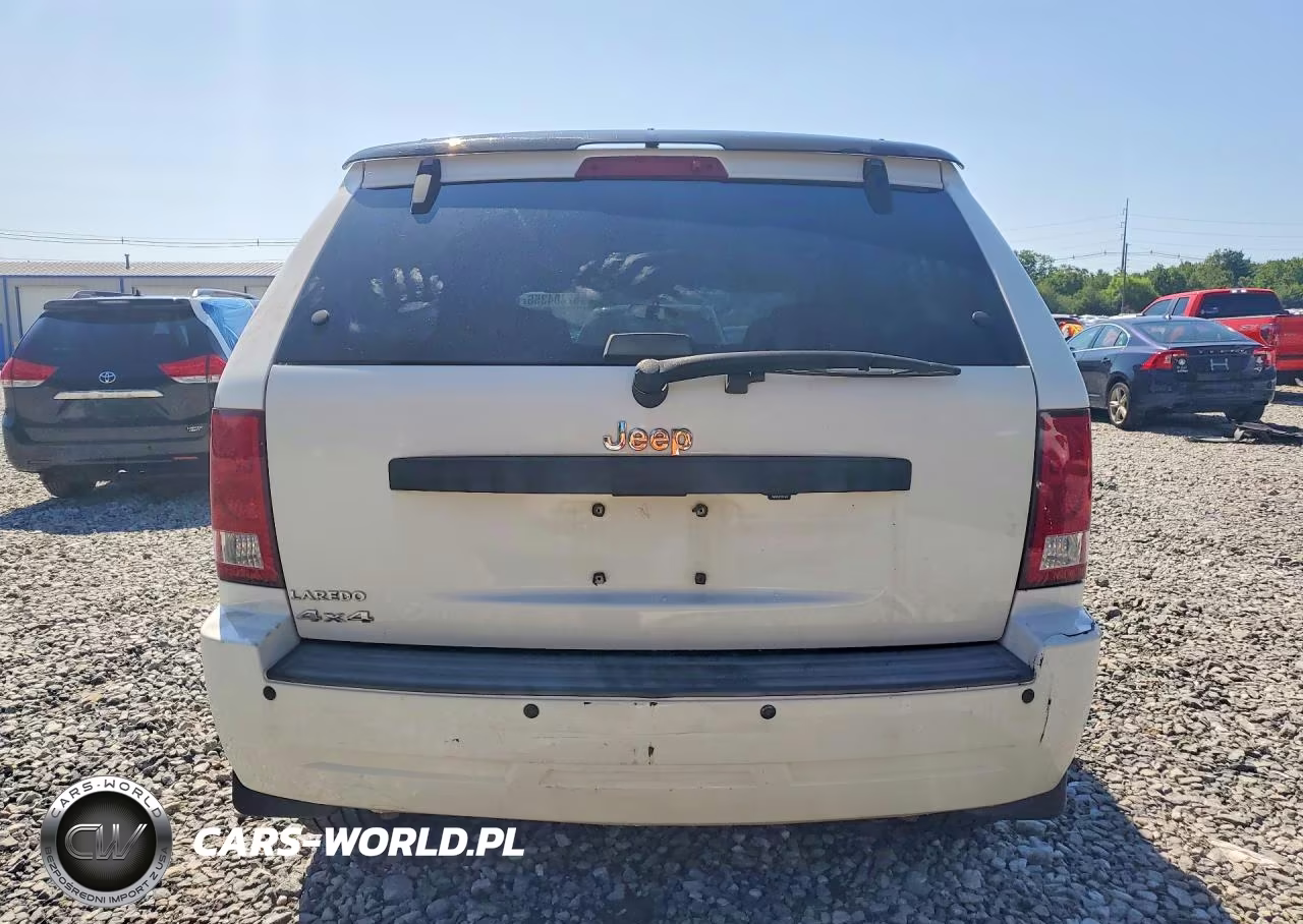 2009 Jeep Grand Cherokee Laredo VIN:1J8GR48K19C526708 - 6